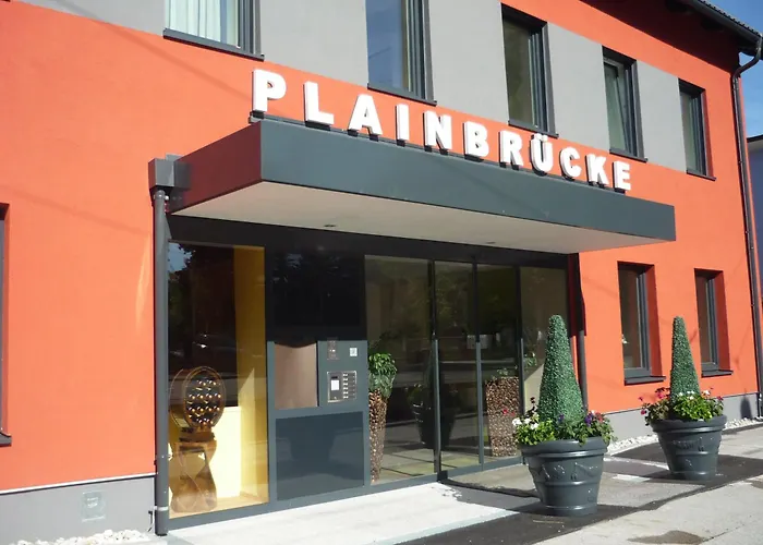 Hotel Plainbruecke | Self Check-In